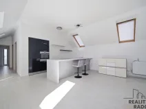Pronájem bytu 2+kk, Pardubice, Dašická, 62 m2
