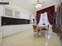 Prodej bytu 3+1, Karlovy Vary, nábřeží Jana Palacha, 94 m2