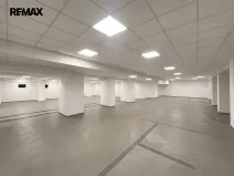 Pronájem obchodního prostoru, Kopřivnice, Záhumenní, 400 m2