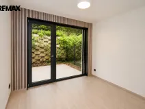Pronájem bytu 1+kk, Praha - Hlubočepy, Na Zlíchově, 26 m2