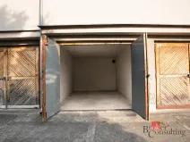 Prodej garáže, Praha - Podolí, U družstva Práce, 17 m2