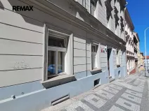 Pronájem obchodního prostoru, Praha - Žižkov, Víta Nejedlého, 71 m2