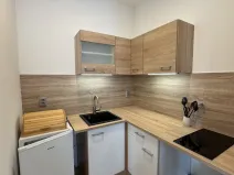 Pronájem bytu 1+kk, Praha - Krč, Tavolníková, 26 m2