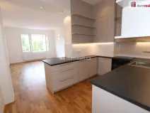 Pronájem bytu 2+kk, Praha - Podolí, Vodárenská, 57 m2