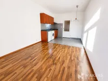 Pronájem bytu 1+kk, Praha - Vysočany, Freyova, 23 m2