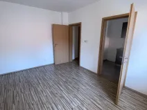 Pronájem bytu 1+1, Kladno, Školská, 35 m2