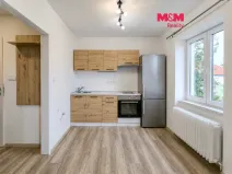 Pronájem bytu 1+1, Karlovy Vary - Stará Role, Závodu míru, 33 m2