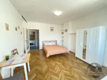 Pronájem bytu 1+1, Praha - Karlín, Sokolovská, 29 m2