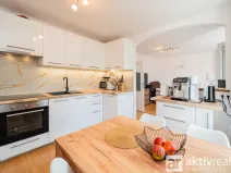 Prodej rodinného domu, Praha - Komořany, Nad teplárnou, 260 m2