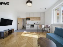 Prodej bytu 2+kk, Karlovy Vary - Drahovice, Vítězná, 46 m2