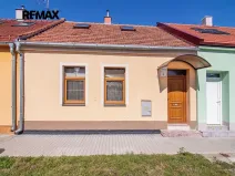 Prodej rodinného domu, Břeclav, náměstí Petra Bezruče, 70 m2