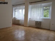 Prodej bytu 1+kk, Hradec Králové, Labská kotlina, 30 m2
