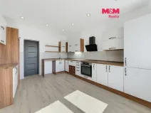 Prodej bytu 4+1, Lhotka nad Labem, 75 m2