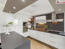 Prodej bytu 2+kk, Praha - Horní Měcholupy, Padovská, 65 m2