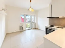 Pronájem bytu 2+kk, Praha - Nusle, Sevřená, 50 m2