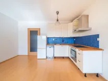 Prodej bytu 3+kk, Roztoky, Tyršovo nám., 79 m2