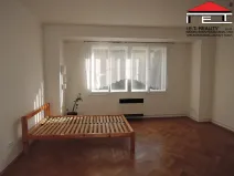 Pronájem bytu 1+kk, Praha - Michle, Nuselská, 41 m2
