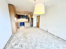 Pronájem bytu 2+kk, Hradec Králové, třída Edvarda Beneše, 48 m2
