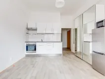 Pronájem bytu 1+kk, Praha - Karlín, Sokolovská, 28 m2