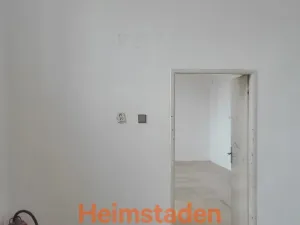 Pronájem kanceláře, Karviná - Nové Město, nám. Budovatelů, 126 m2