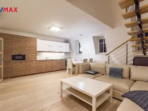 Prodej činžovního domu, Karlovy Vary, Bulharská, 635 m2