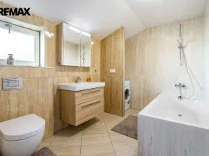 Prodej činžovního domu, Karlovy Vary, Bulharská, 635 m2