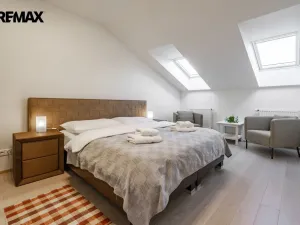 Prodej činžovního domu, Karlovy Vary, Bulharská, 635 m2