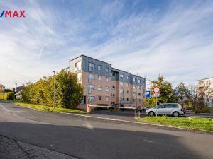 Prodej bytu 2+kk, Karlovy Vary - Doubí, Spálená, 73 m2