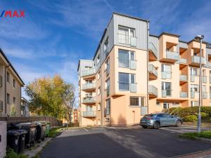 Prodej bytu 2+kk, Karlovy Vary - Doubí, Spálená, 73 m2