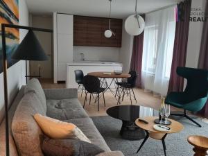 Prodej bytu 2+kk, Zlín, Lorencova, 110 m2