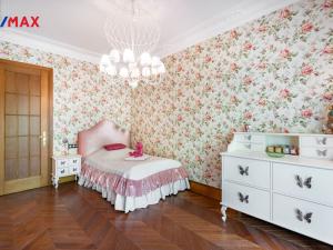 Prodej bytu 6+kk a větší, Karlovy Vary, U Imperiálu, 251 m2