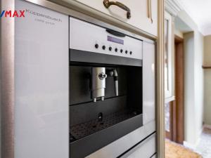 Prodej bytu 6+kk a větší, Karlovy Vary, U Imperiálu, 251 m2