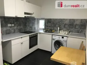 Pronájem bytu 1+kk, Praha - Hostavice, Pilská, 16 m2