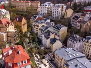 Prodej bytu 3+1, Karlovy Vary, Moravská, 85 m2