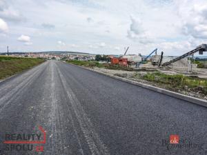 Prodej pozemku pro komerční výstavbu, Uherský Brod, Škrlovec, 21900 m2