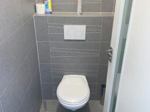 Pronájem bytu 2+1, Praha - Horní Počernice, Mezilesí, 78 m2