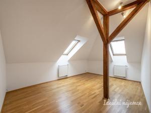 Pronájem bytu 3+kk, Praha - Holešovice, Ortenovo náměstí, 82 m2