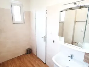 Pronájem bytu 1+1, Kralupy nad Vltavou - Lobeček, Máchova, 50 m2