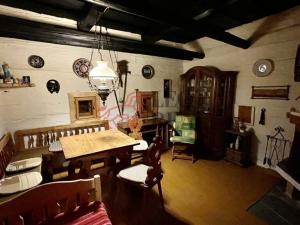 Prodej chalupy, Velké Karlovice, 150 m2