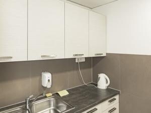 Pronájem kanceláře, Praha - Stodůlky, Šafránkova, 23 m2