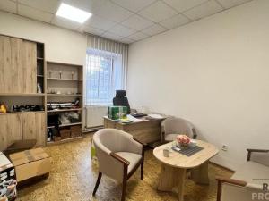 Pronájem kanceláře, Třinec, nám. Míru, 28 m2
