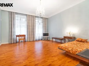 Prodej bytu 3+1, Karlovy Vary, Mariánskolázeňská, 119 m2