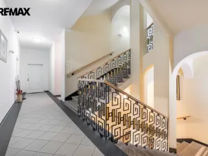 Prodej bytu 3+1, Karlovy Vary, Mariánskolázeňská, 119 m2