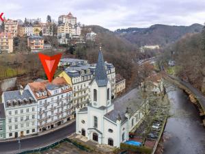 Prodej bytu 2+kk, Karlovy Vary, Mariánskolázeňská, 63 m2