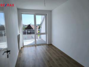 Prodej bytu 4+kk, Karlovy Vary, Šumavská, 108 m2