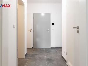 Prodej bytu 2+kk, Karlovy Vary, Šumavská, 57 m2