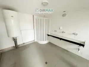 Prodej výrobních prostor, Klatovy - Luby, 3000 m2