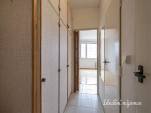 Pronájem bytu 1+kk, Praha - Záběhlice, Jabloňová, 24 m2