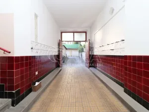 Prodej garáže, Praha - Žižkov, Čajkovského, 16 m2