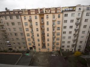 Prodej atypického bytu, Praha - Holešovice, Bubenská, 184 m2
